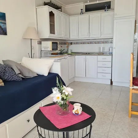 Estudio, First Line De La Playa Prime Location Apartment