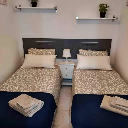 Estudio, First Line De La Playa Prime Location Apartment
